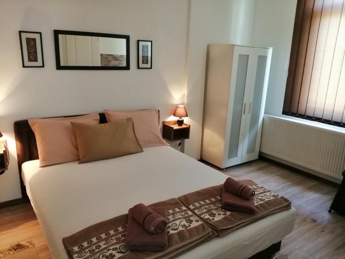 Apartments Victoria 022 브르드니크 외부 사진